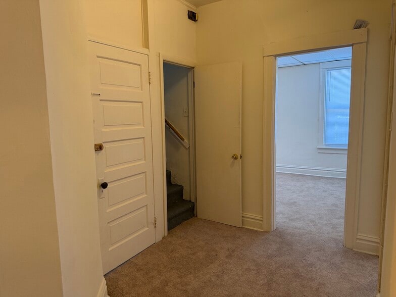 419 Summit Ave, Hagerstown, MD for sale - Building Photo - Image 2 of 17
