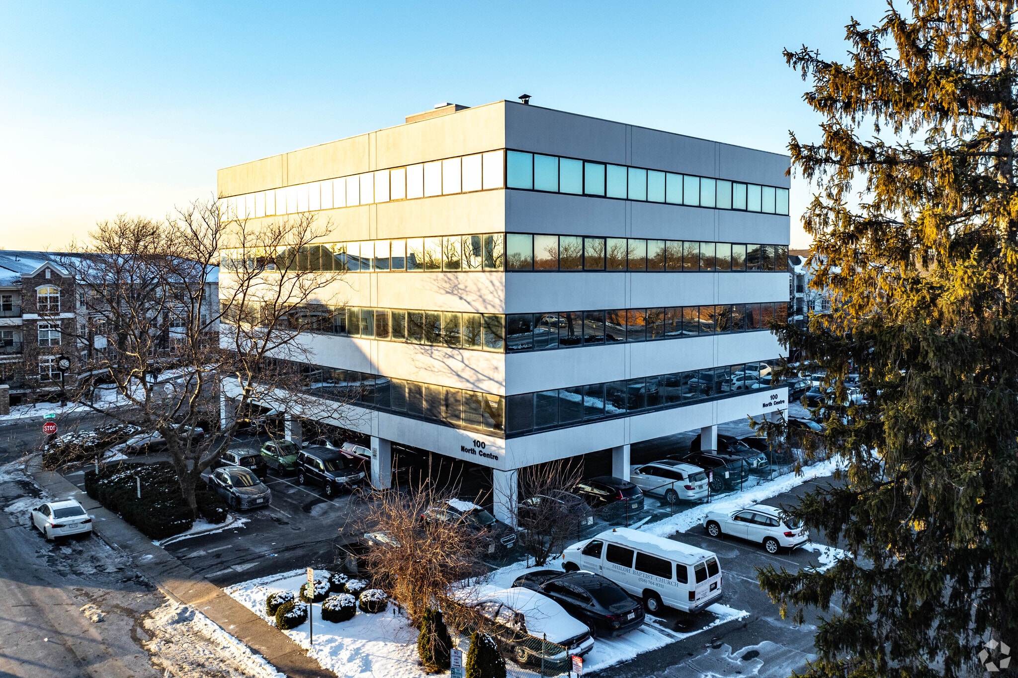 100 N Centre Ave, Rockville Centre, NY for lease Primary Photo- Image 1 of 7