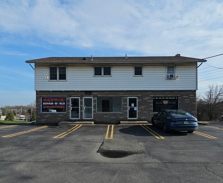 630 E Route 211, Middletown, NY à louer - Photo du bâtiment - Image 1 de 13