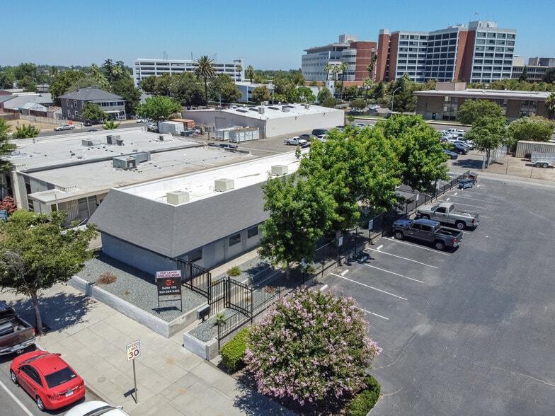 1228 P St, Fresno, CA for lease - Aerial - Image 2 of 16