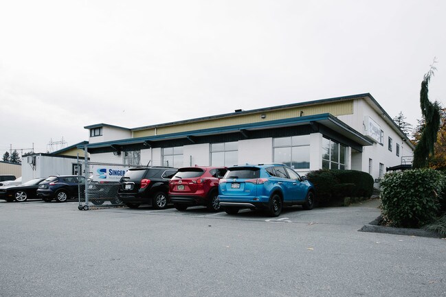 Plus de détails pour 12850 87 Ave, Surrey, BC - Industriel à louer