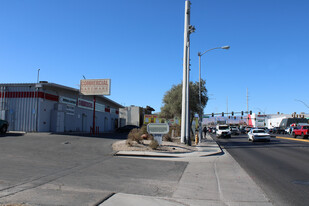 3725 W Russell Rd, Las Vegas NV - Services immobiliers commerciaux