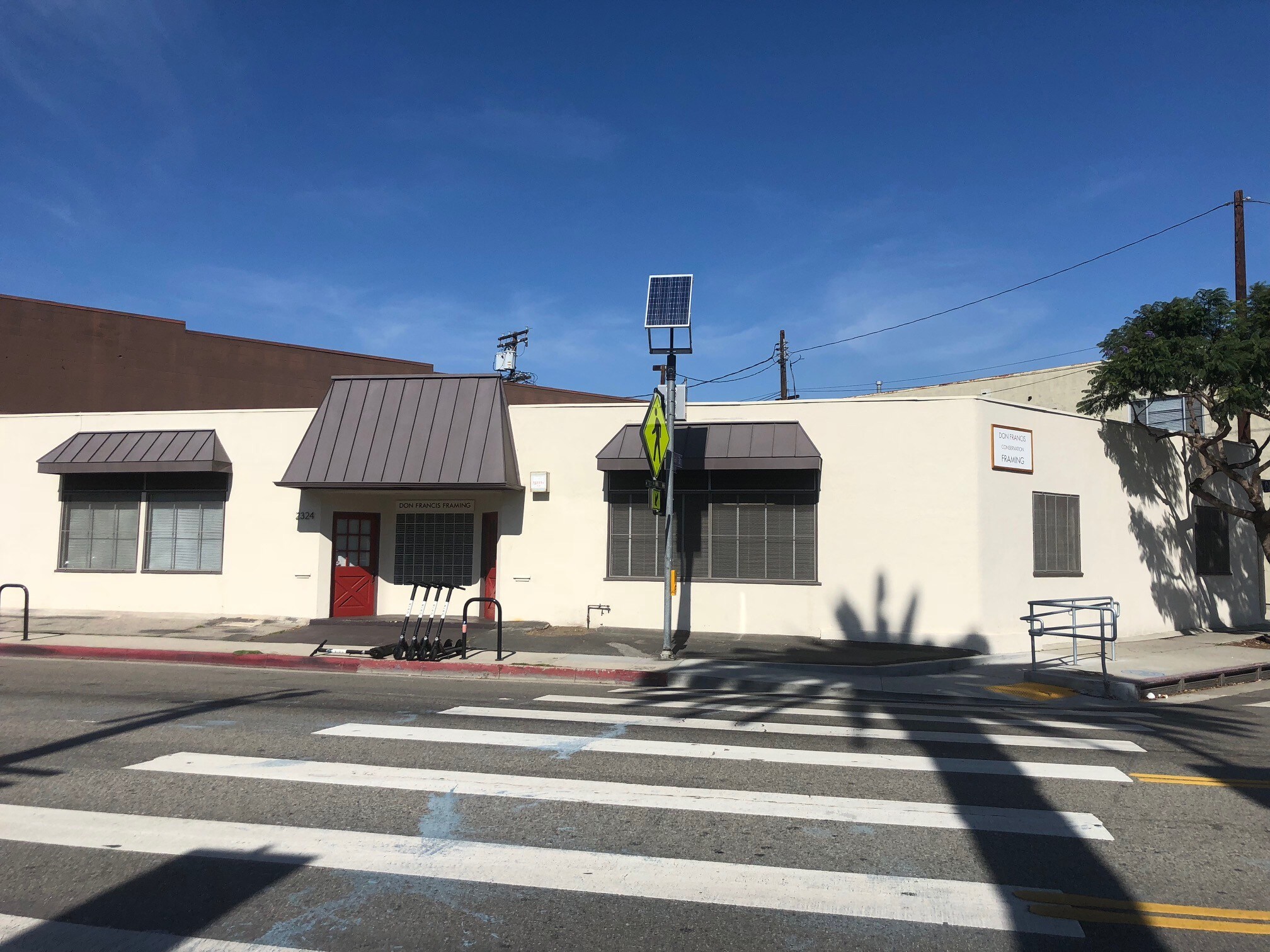 2324 Abbot Kinney Blvd, Venice, CA for lease Primary Photo- Image 1 of 3