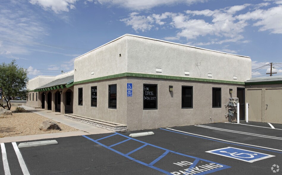 21885 Outer Hwy 18, Apple Valley, CA à louer - Photo du bâtiment - Image 3 de 10