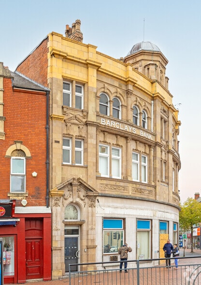 30-32 Bridge St, Worksop for lease - Building Photo - Image 2 of 2