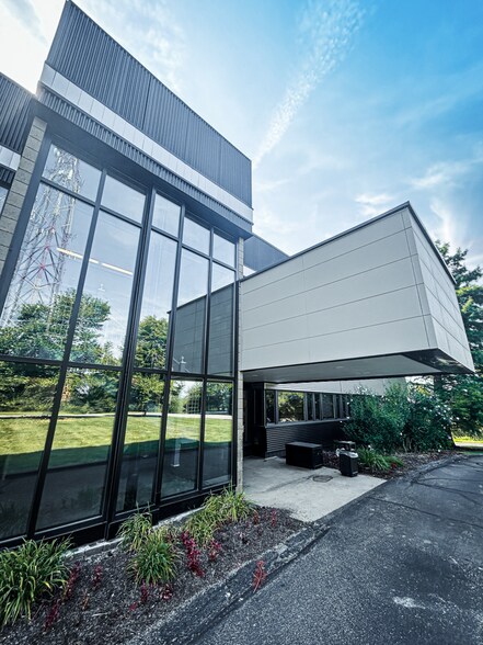 119 Vip Dr, Wexford, PA à louer - Photo du bâtiment - Image 2 de 5