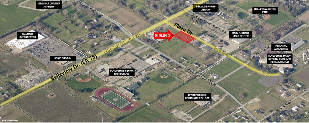 Plaza Dr, Plaquemine, LA à louer - Photo du bâtiment - Image 3 de 3