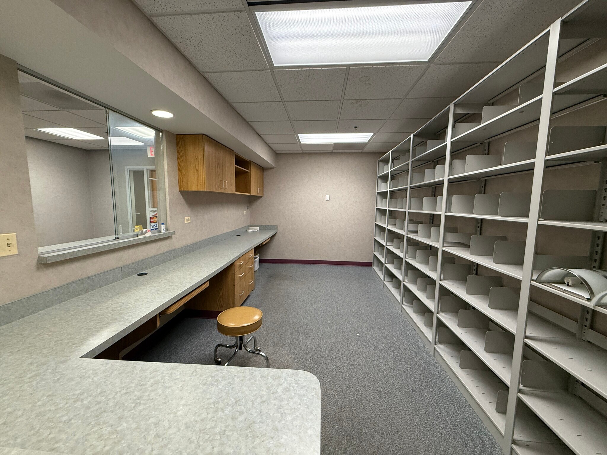 810 Biesterfield Rd, Elk Grove Village, IL for lease Interior Photo- Image 1 of 3