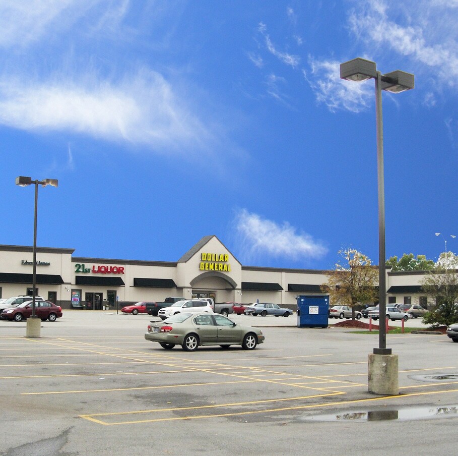 11709-11805 Pendleton Pike, Indianapolis, IN à louer Photo principale- Image 1 de 7