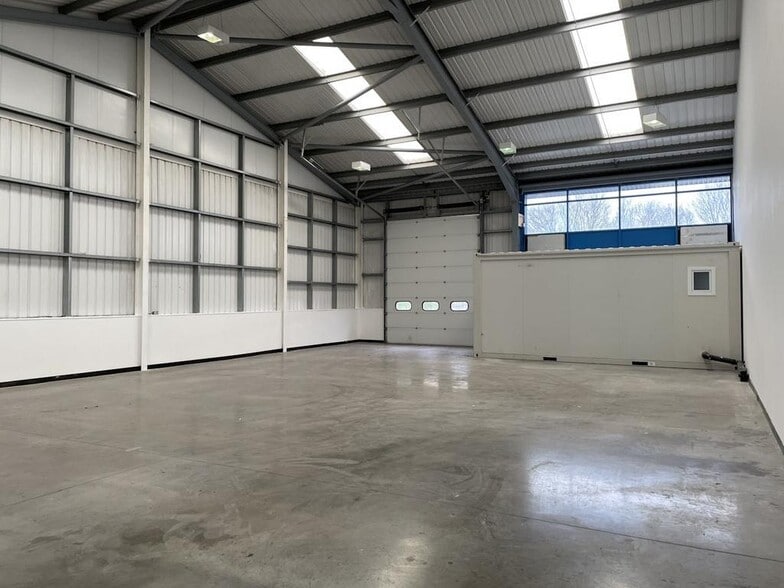 Parkhall Rd, Stoke On Trent for lease - Building Photo - Image 2 of 8