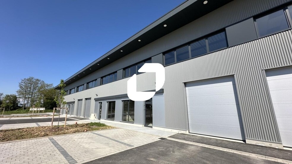 8 Route De Lingolsheim, Geispolsheim for sale - Building Photo - Image 3 of 7