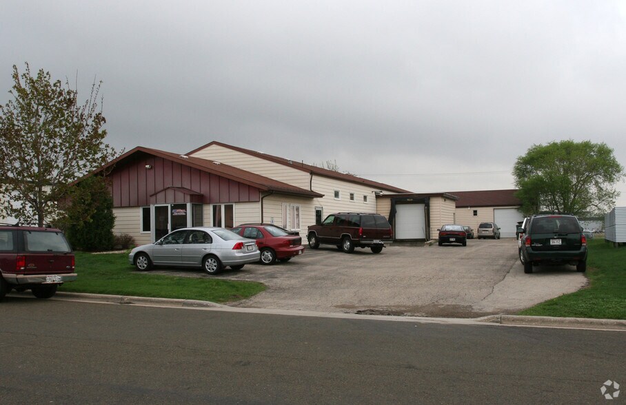 8612 Fairway Pl, Middleton, WI à vendre - Photo principale - Image 1 de 26