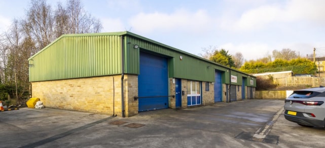 Hough Side Rd, Pudsey for lease Primary Photo- Image 1 of 2