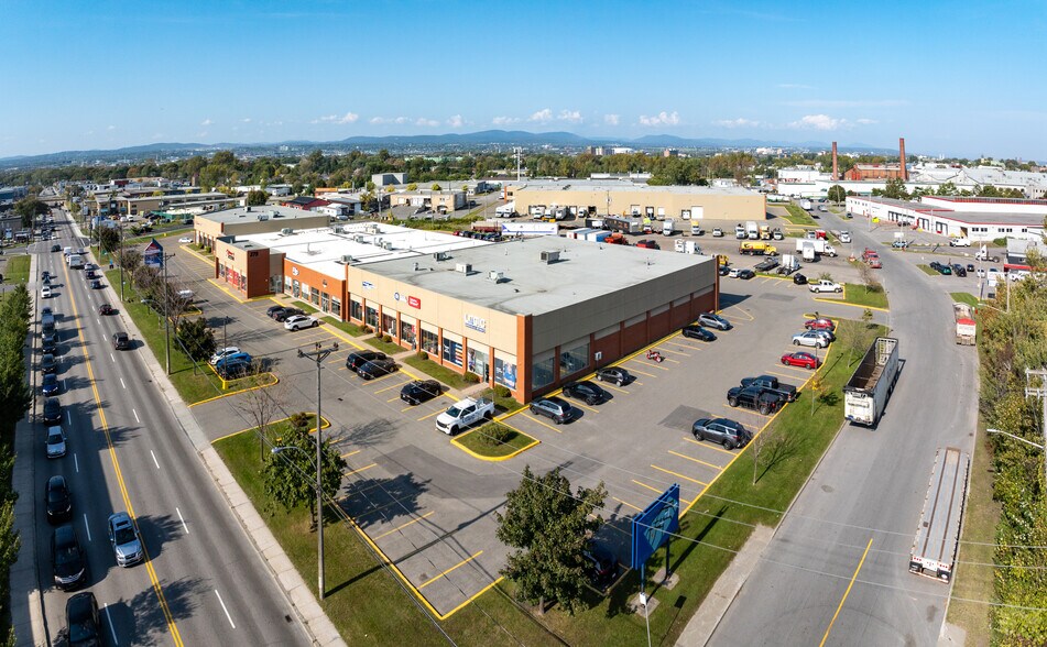 275 Saint-Sacrement, Québec, QC à louer - Photo du bâtiment - Image 2 de 5
