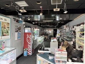 Commerce de détail dans 101A High St, Scunthorpe à louer Photo intérieure- Image 1 de 1