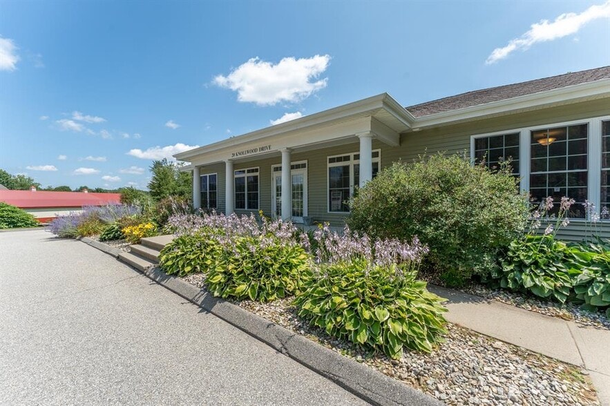 20 Knollwood Dr, Canterbury, CT à vendre - Photo du bâtiment - Image 1 de 14