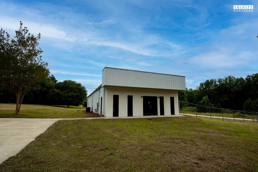 119 Waters Ferry Rd, Gilbert, SC à vendre - Photo du bâtiment - Image 1 de 3