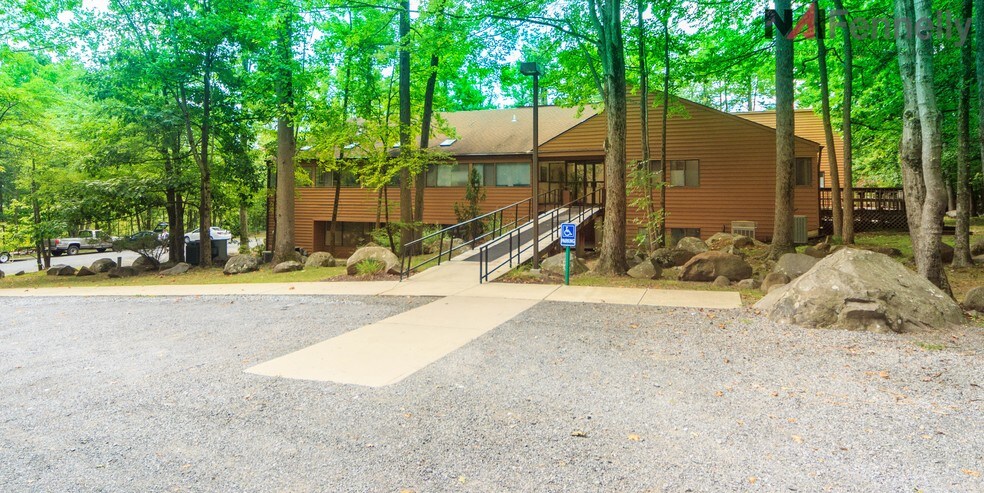 166 Bunn Dr, Princeton, NJ à louer - Photo du bâtiment - Image 1 de 26