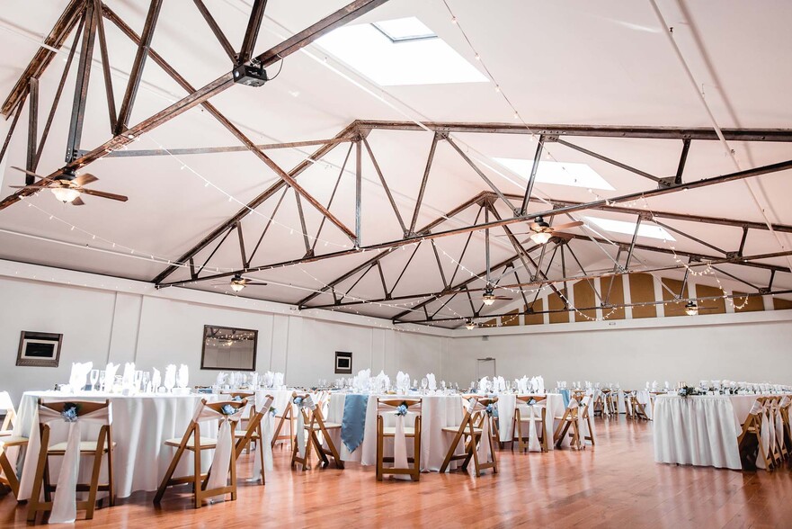 416-426 W 3rd St portfolio of 2 properties for sale on LoopNet.ca - Interior Photo - Image 3 of 6