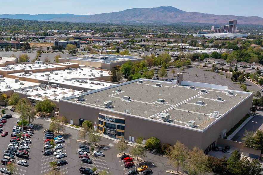5000 Meadowood Mall Cir, Reno, NV à louer - Photo du bâtiment - Image 2 de 40
