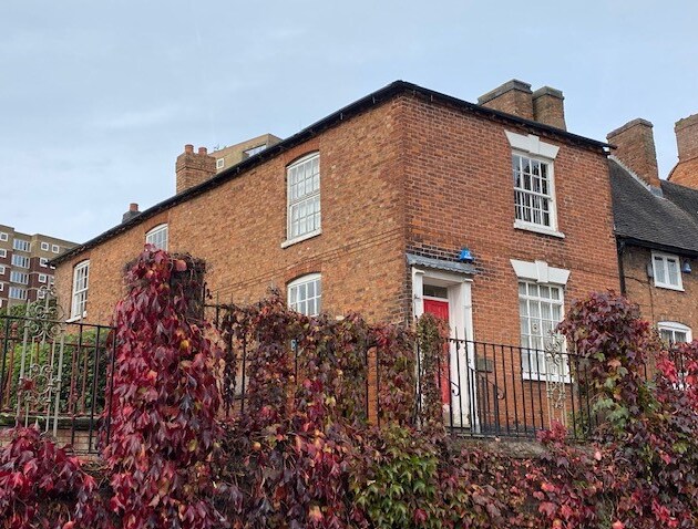 2 Lady Bank, Tamworth à vendre - Photo du bâtiment - Image 2 de 3