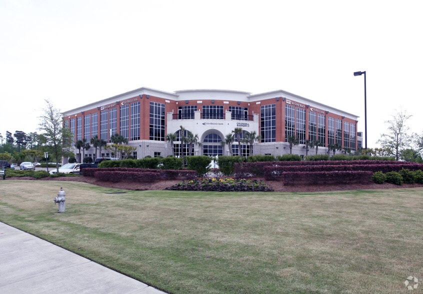 1001 Military Cutoff Rd, Wilmington, NC for lease - Building Photo - Image 1 of 17