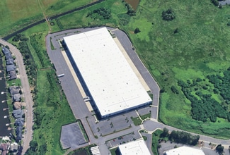 NE Riverside Pky, Gresham, OR - AERIAL  map view