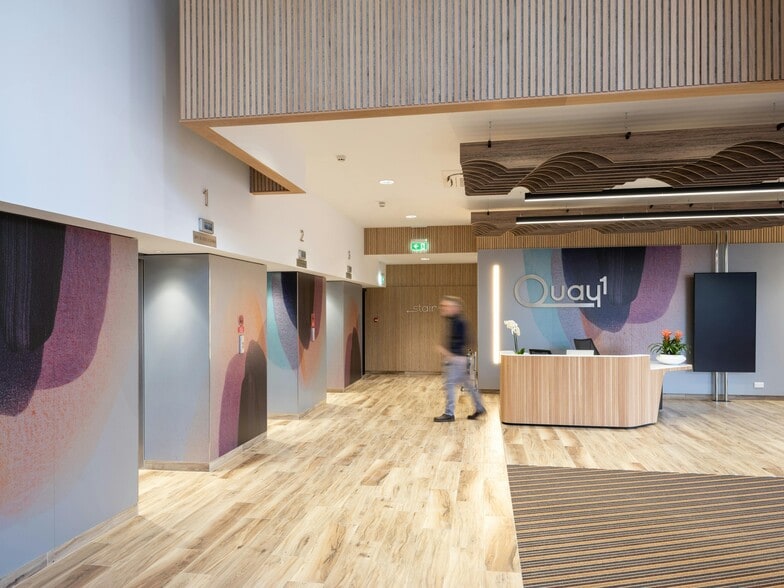 133 Fountainbridge, Edinburgh for lease - Interior Photo - Image 2 of 11