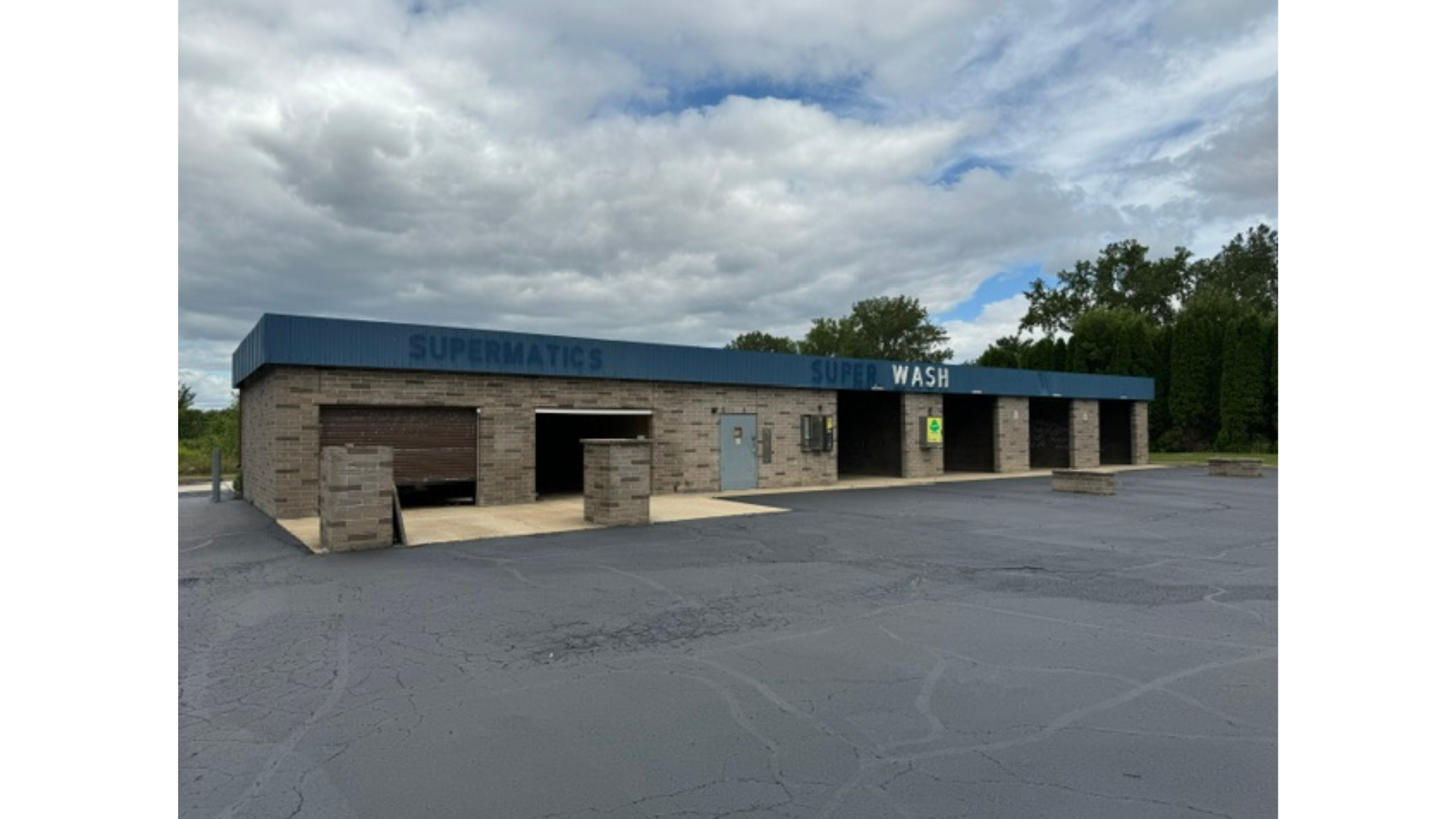 335 S Prospect Ave, Bartlett, IL à vendre Photo du bâtiment- Image 1 de 1