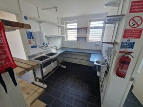 Greywell Rd, Havant for lease Interior Photo- Image 1 of 2