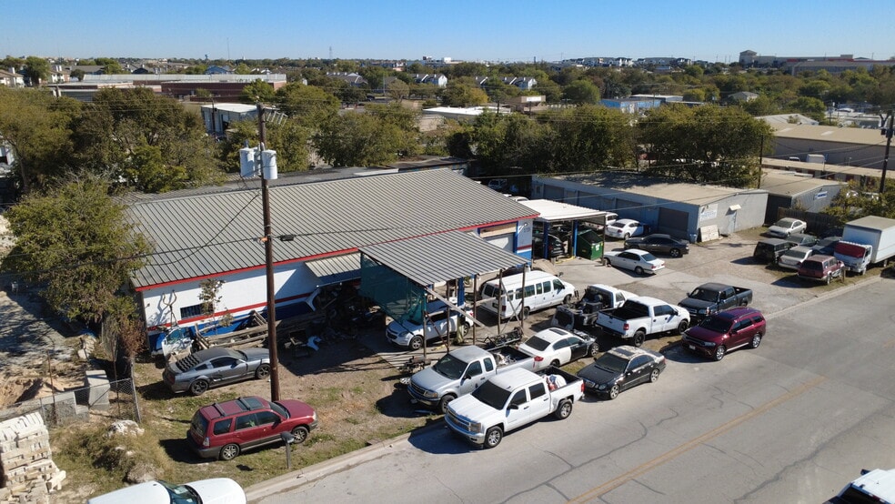 1708 Hydro Dr, Austin, TX for sale - Building Photo - Image 2 of 6