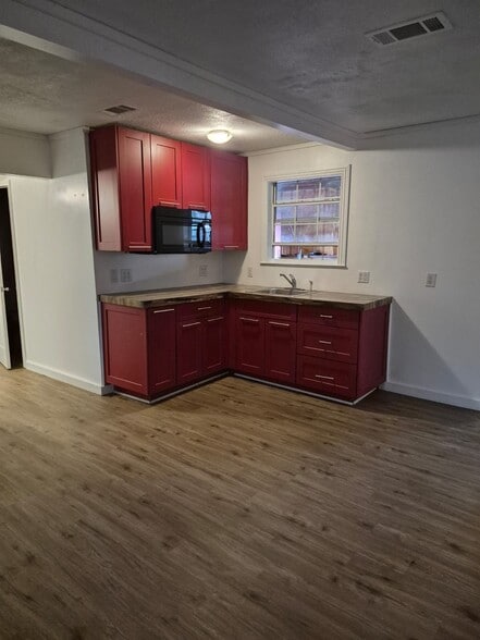 701 E Pine St, Edgewood, TX à vendre - Photo du bâtiment - Image 2 de 20