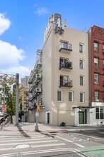 318 E 62nd St, New York, NY for lease Building Photo- Image 2 of 11