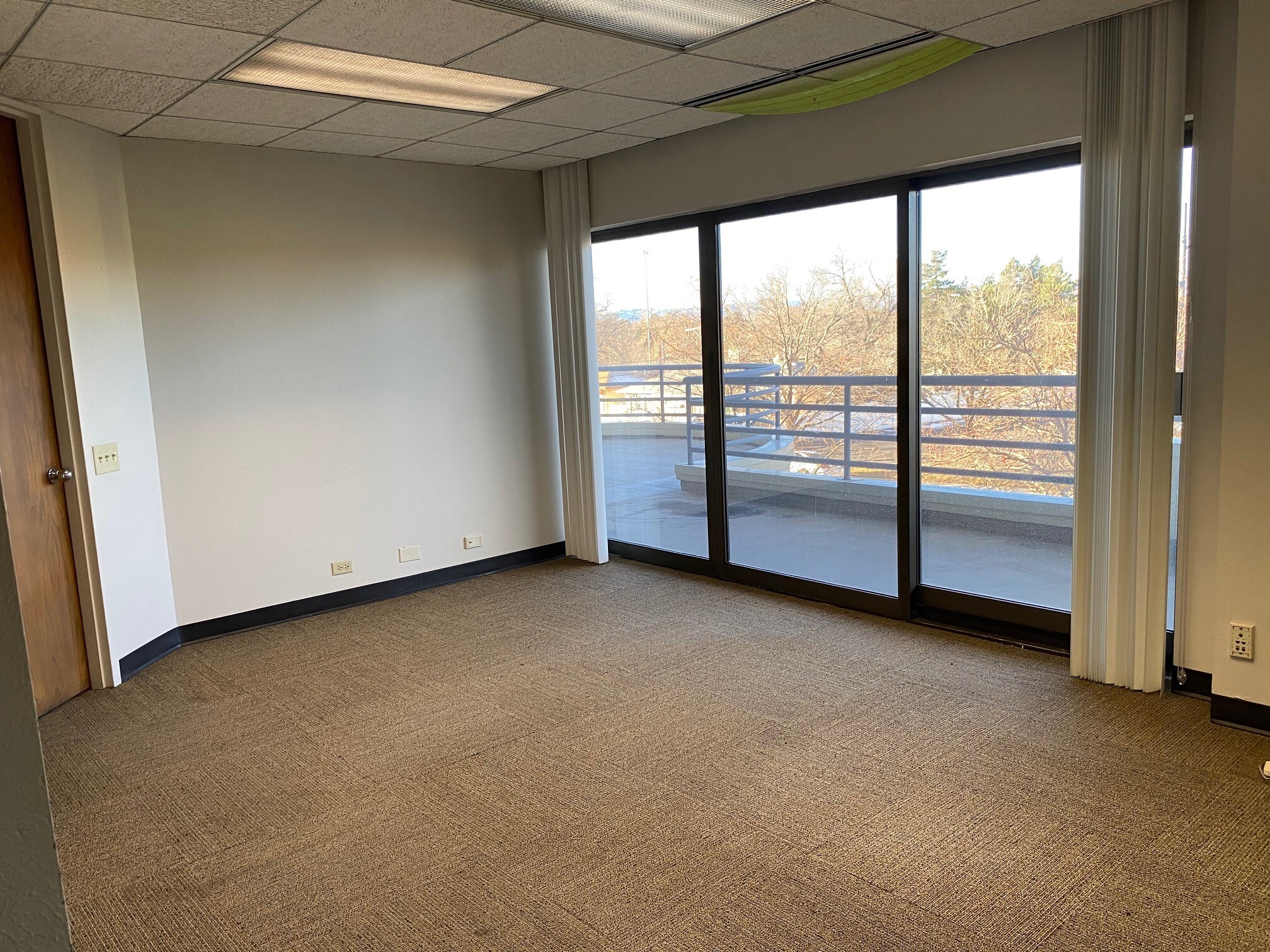 5500 E Yale Ave, Denver, CO for lease Interior Photo- Image 1 of 3