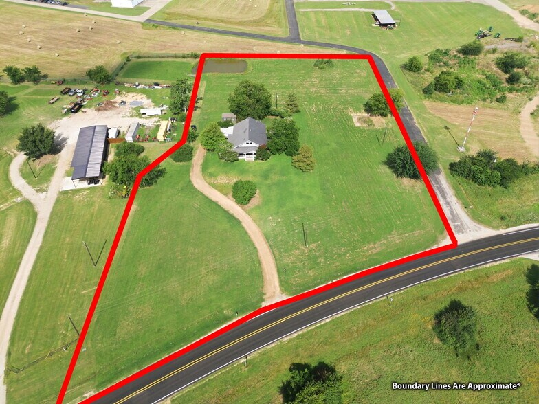 1421 Airport Rd, Sulphur Springs, TX à vendre - Photo du bâtiment - Image 2 de 45