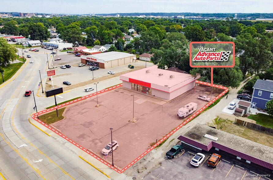 1700 Dakota Ave, South Sioux City, NE à vendre - Photo du bâtiment - Image 3 de 6