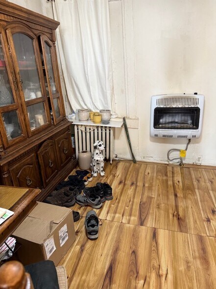 876 Stuyvesant Ave, Irvington, NJ à vendre - Photo intérieure - Image 3 de 12