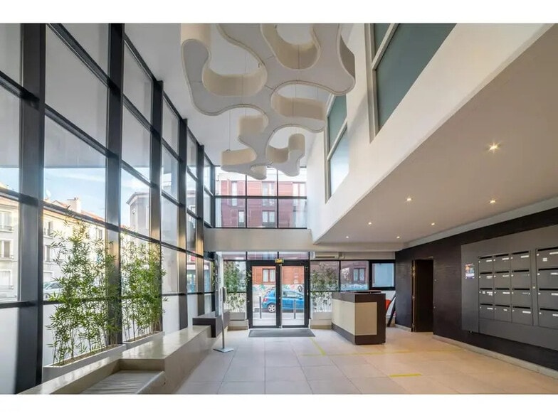 66 Rue Marceau, Montreuil à louer - Hall d’entrée - Image 2 de 6