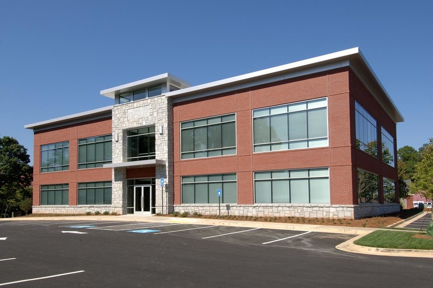 5448 Spalding Dr, Norcross, GA for lease - Building Photo - Image 2 of 14