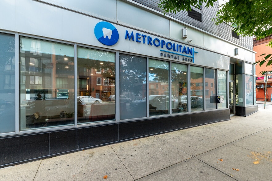 378-382 Union Ave, Brooklyn, NY for sale - Building Photo - Image 1 of 7