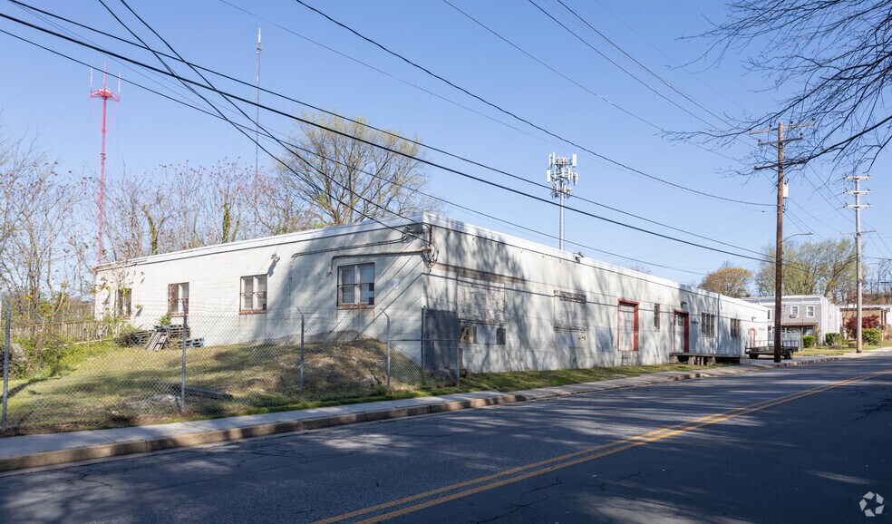 3800 Buena Vista Ave, Baltimore, MD à louer - Photo du bâtiment - Image 1 de 4