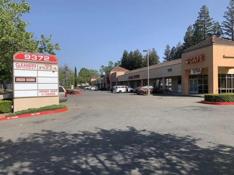 9372 Madison Ave, Orangevale, CA à louer - Photo principale - Image 1 de 10