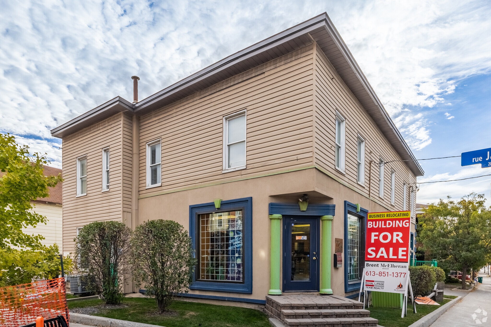 409 Bronson Ave, Ottawa, ON for sale Primary Photo- Image 1 of 3