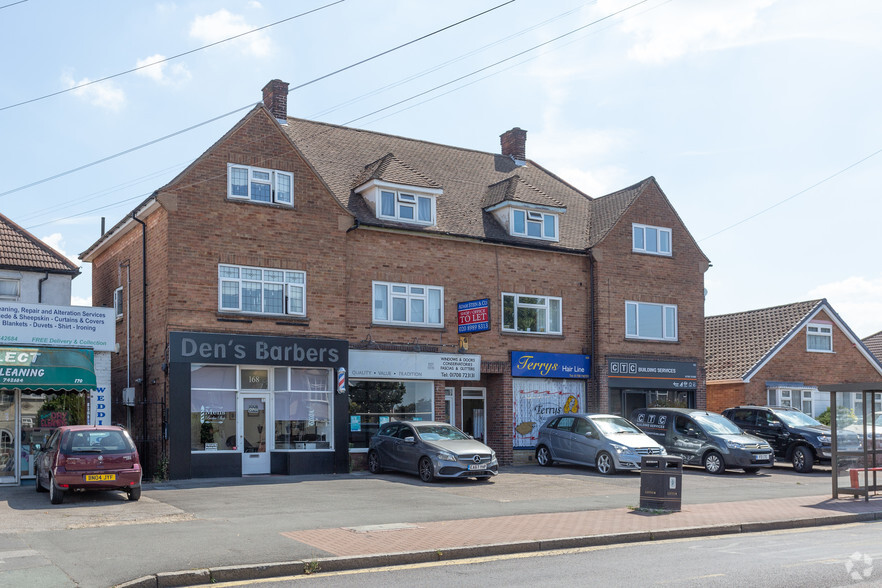 162-168 Collier Row Ln, Romford for sale - Primary Photo - Image 1 of 1