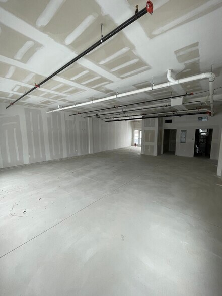 6855 Transit Rd, East Amherst, NY à louer - Photo intérieure - Image 3 de 7