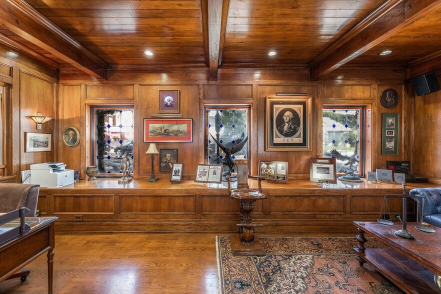 8752 Holloway Dr, West Hollywood, CA for sale - Interior Photo - Image 3 of 30