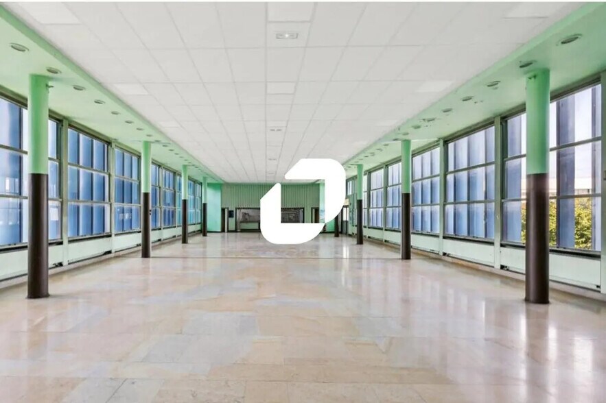 Office in Alfortville for lease - Building Photo - Image 3 of 8