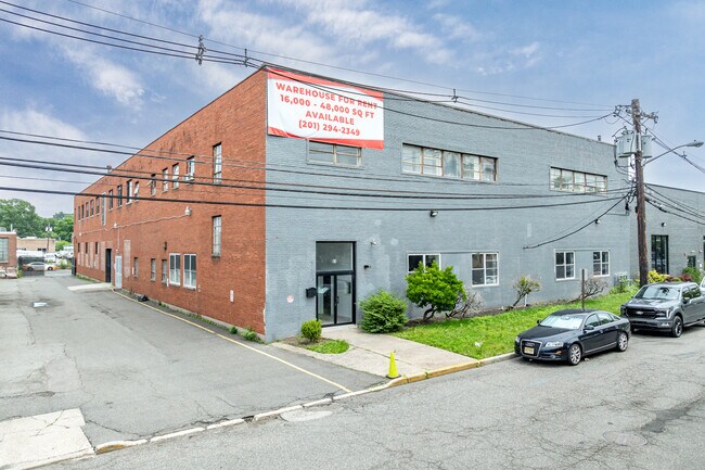 Plus de détails pour 41 Bancker St, Englewood, NJ - Industriel à louer