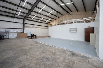 10200 N Lamar Blvd, Austin, TX à louer Photo intérieure- Image 1 de 5