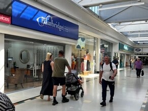 Kingsfisher Walk, Redditch for lease Building Photo- Image 1 of 1